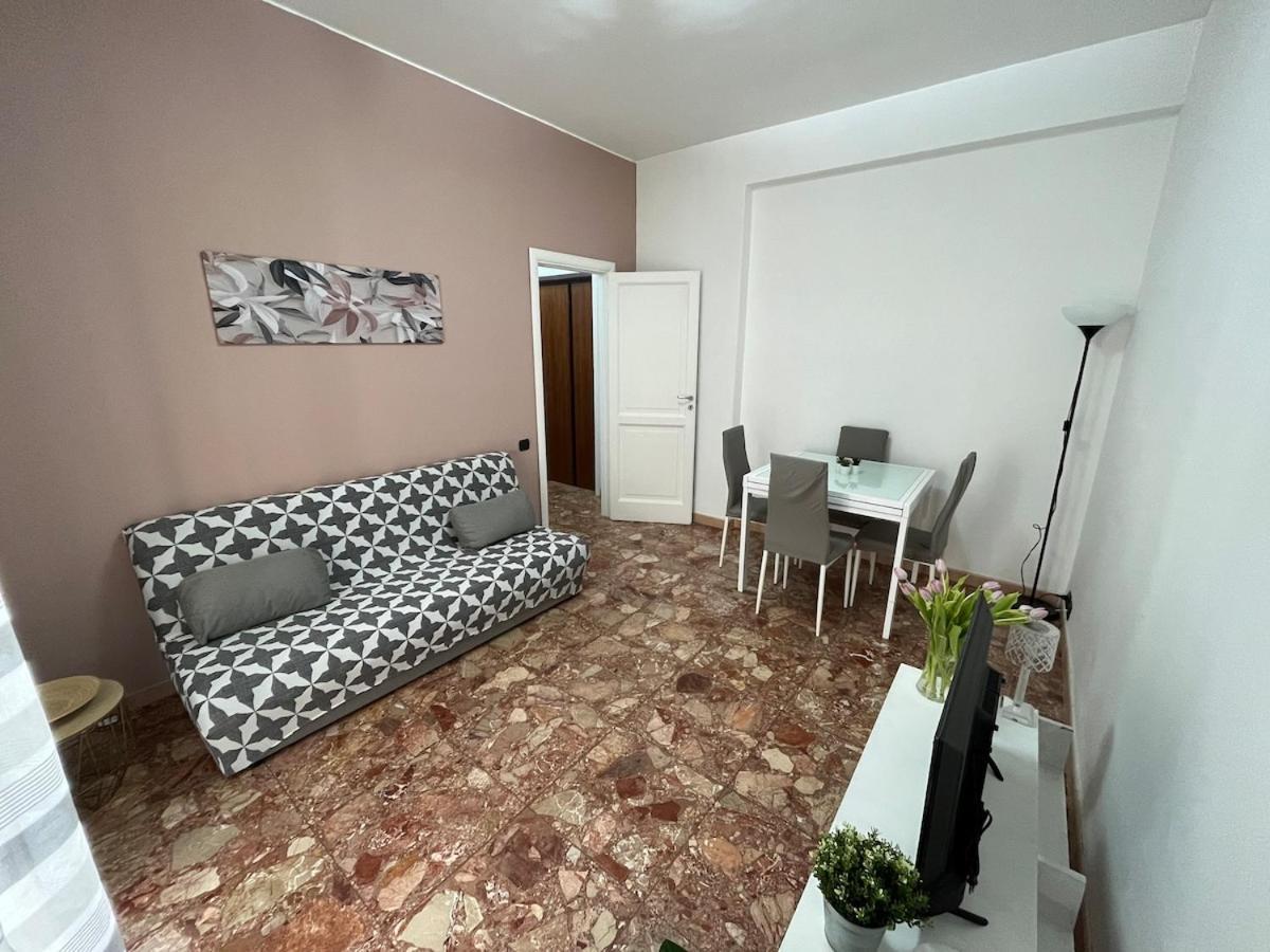 Civico 10 Apartment *